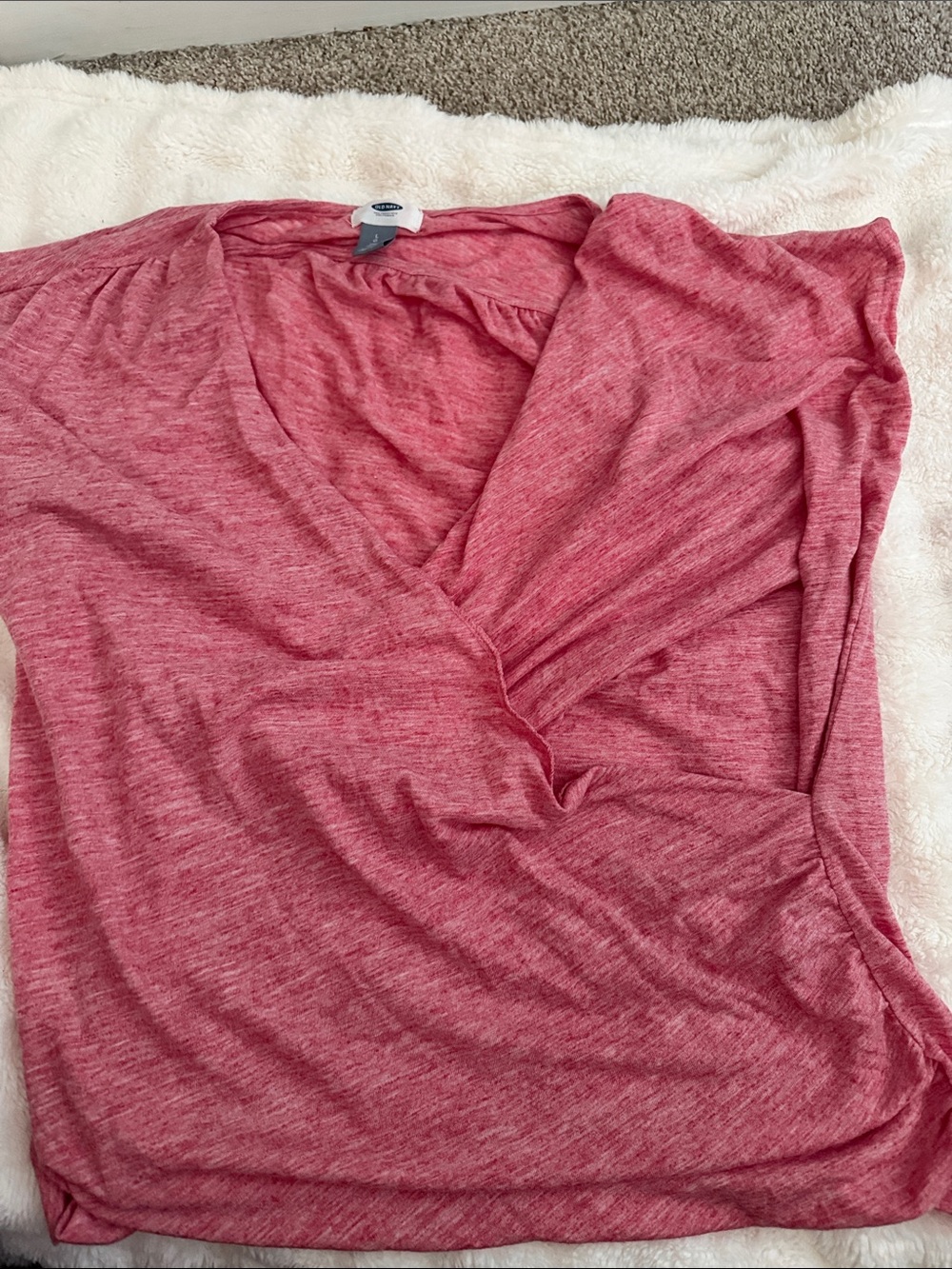 Old Navy Heathered Rose V-Neck Short Sleeve Top